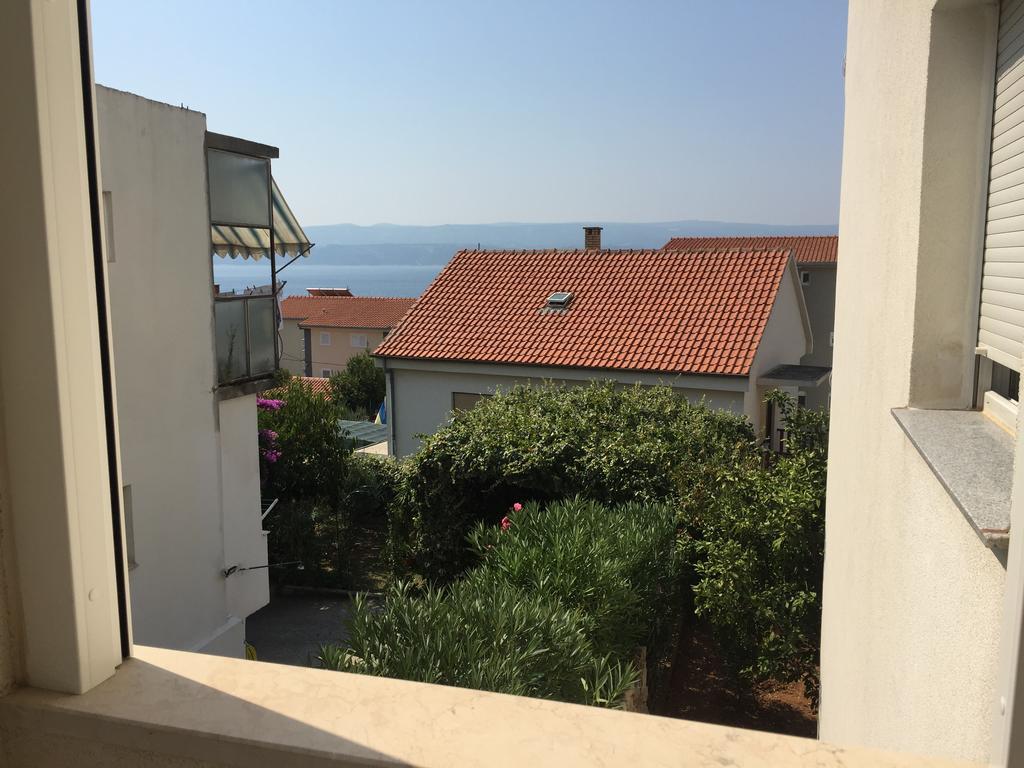 Apartments Bilic Nemira Omis Bagian luar foto
